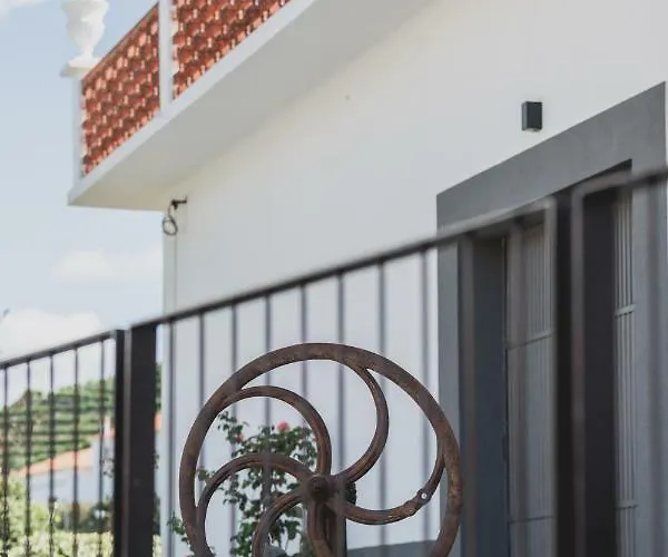 Casal Dos Capelinhos - Douro Hotel 3*